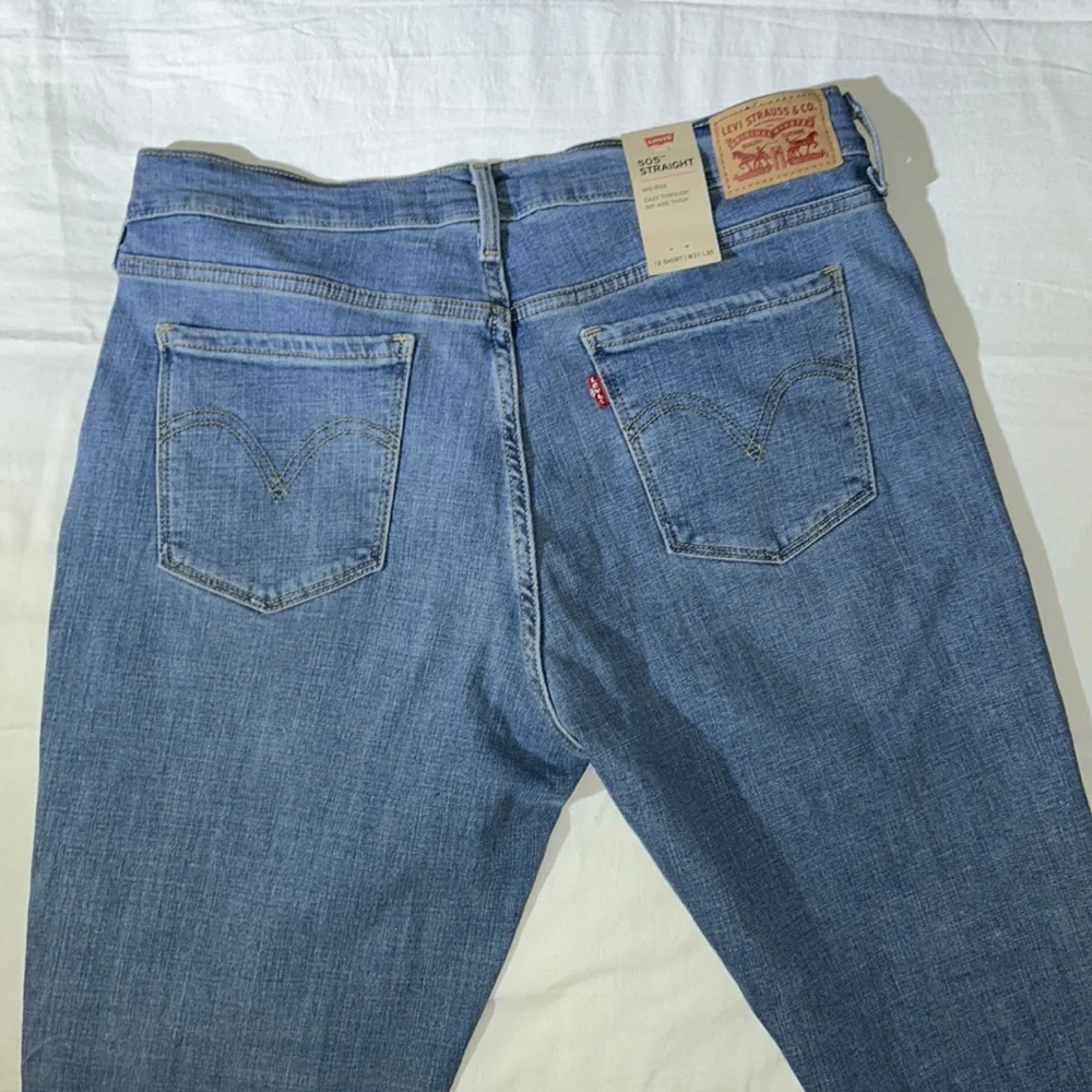 4th- Levi's 505 Straight Street Classic Jeans - Picture 9 of 11